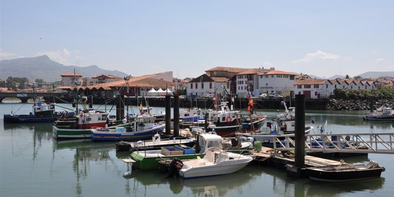 La Côte Basque proche de l'Hôtel 2 étoiles restaurant Mendy, hôtel de charme à Saint Jean le Vieux proche de Saint Jean Pied de Port, Pyrénées Atlantiques - Hotel Mendy, hotel à St jean Pied de Port